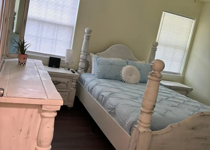 The Diamond Escape , Home In Murfreesboro